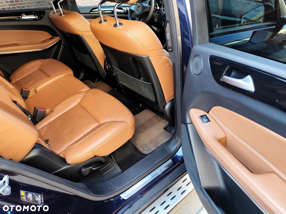 Mercedes-Benz GLS - 20