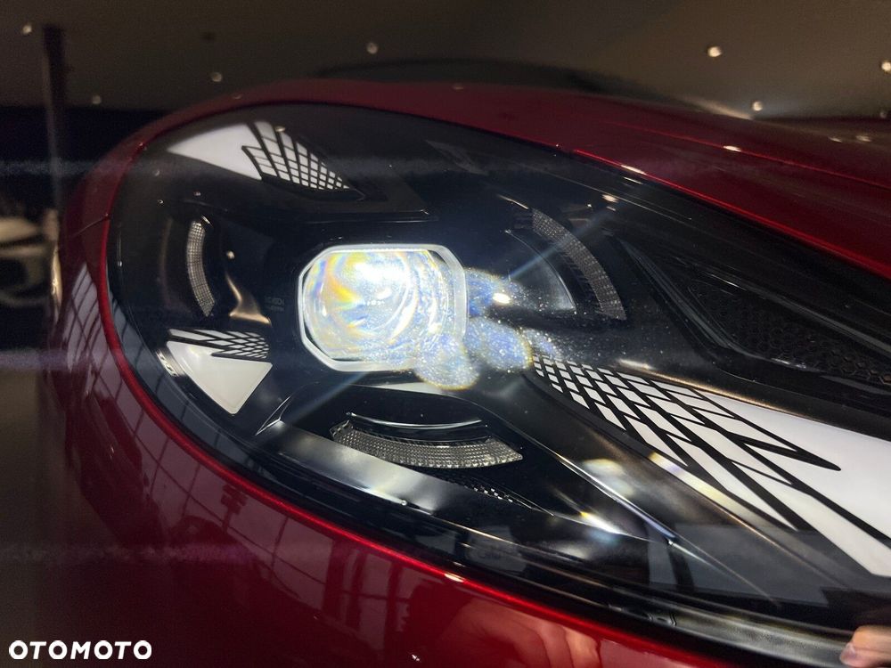 MG Cyberster 77kWh AWD Czarny Dach - 17