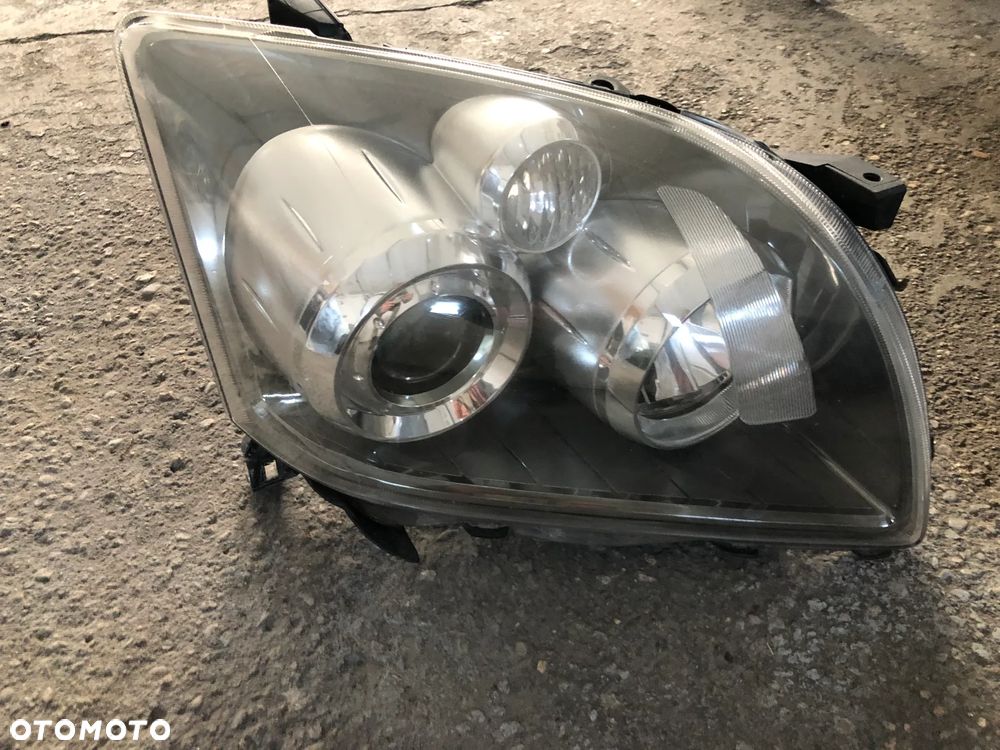 AVENSIS T25 2,4 SEDAN Toyota Avensis T25 LiFT 2006-2008 PRZETWORNICA lampy xenon 85967-24010 - 2