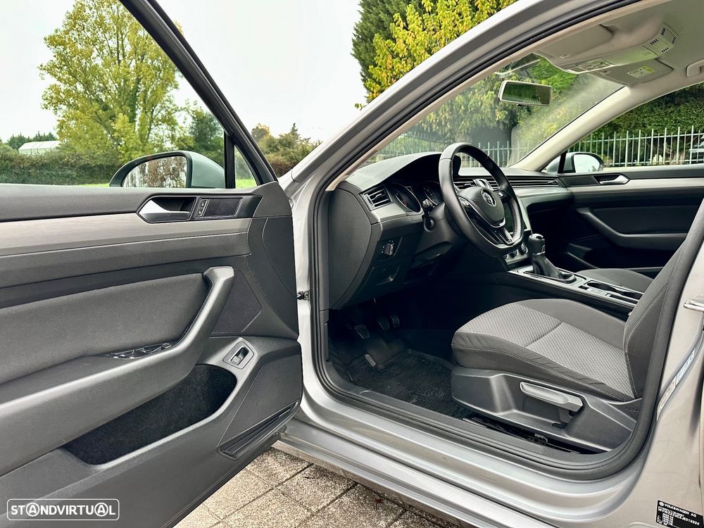VW Passat Variant 1.6 TDI Confortline - 13