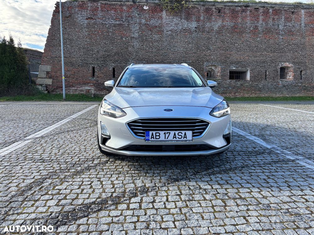 Ford Focus 1.5 EcoBlue Start-Stopp-System TITANIUM STYLE - 6