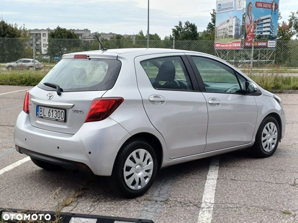 Toyota Yaris 1.0 Active EU6 - 10
