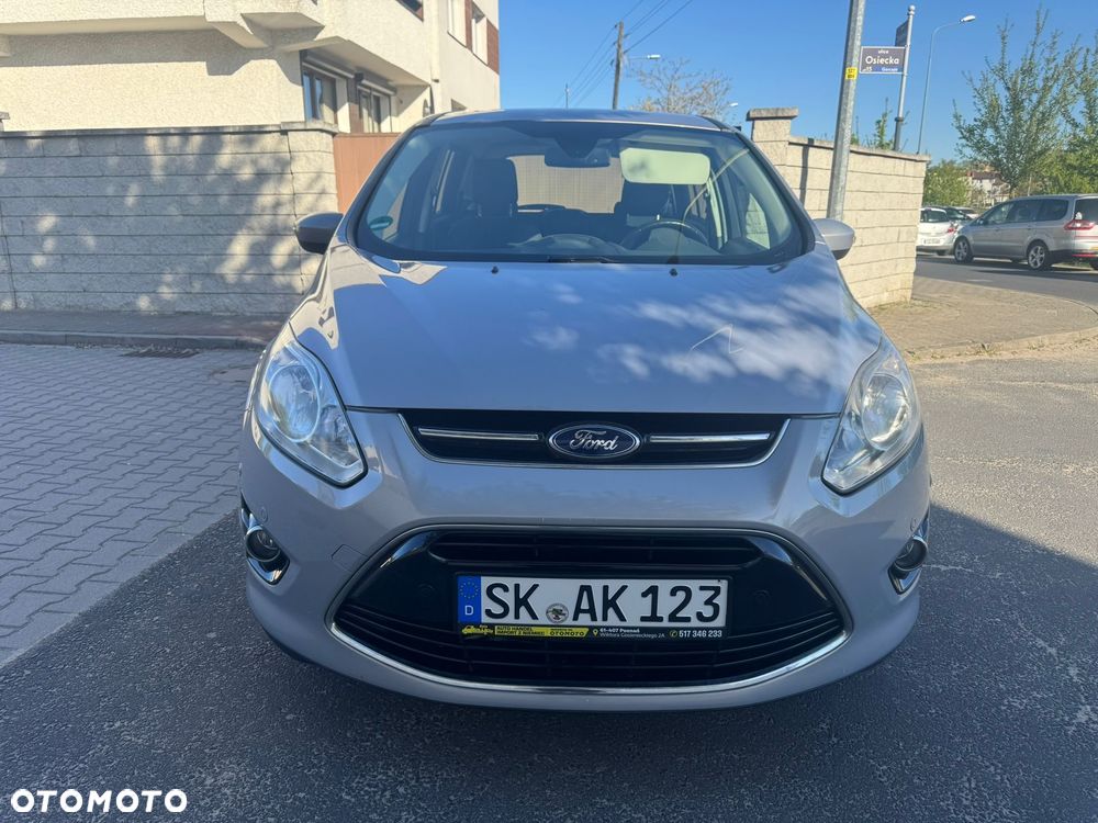 Ford Grand C-MAX - 24