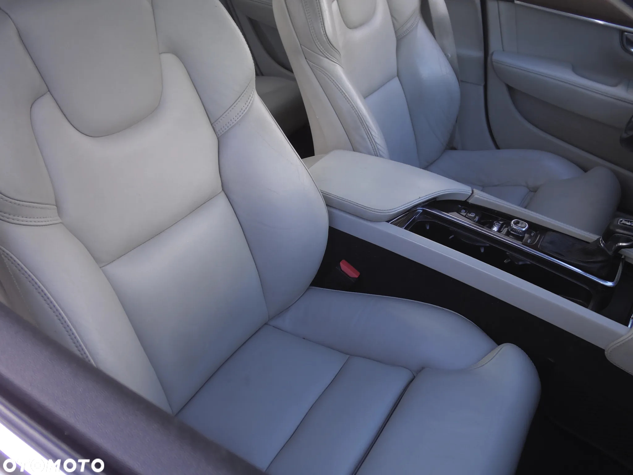 Volvo S90 D4 AWD Geartronic Inscription - 26