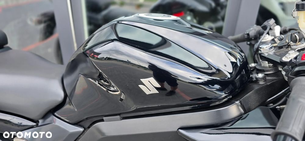 Suzuki SV - 10