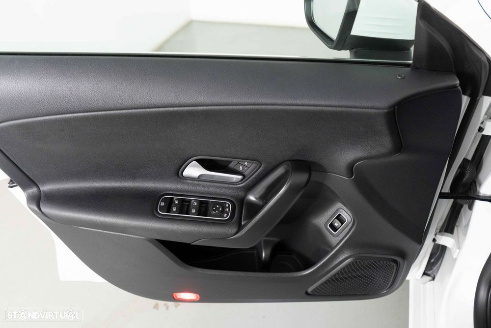 Mercedes-Benz CLA 250 e Shooting Brake Progressive - 19