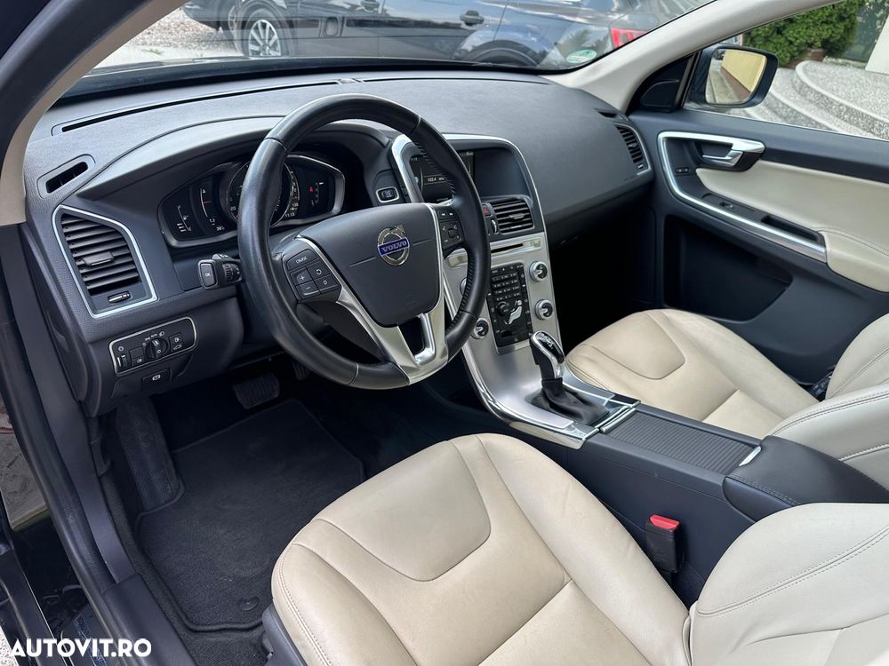 Volvo XC 60 D4 Geartronic Momentum - 11