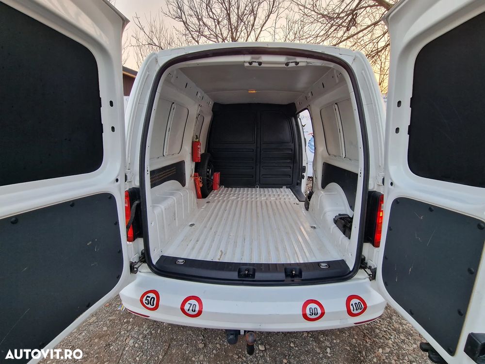 Volkswagen Caddy Maxi - 4