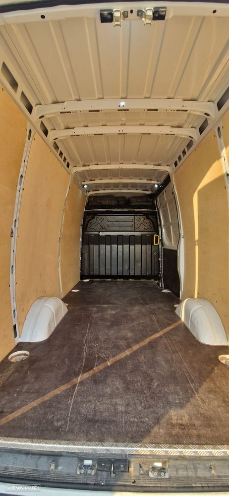 Iveco Daily 35S16V - 3