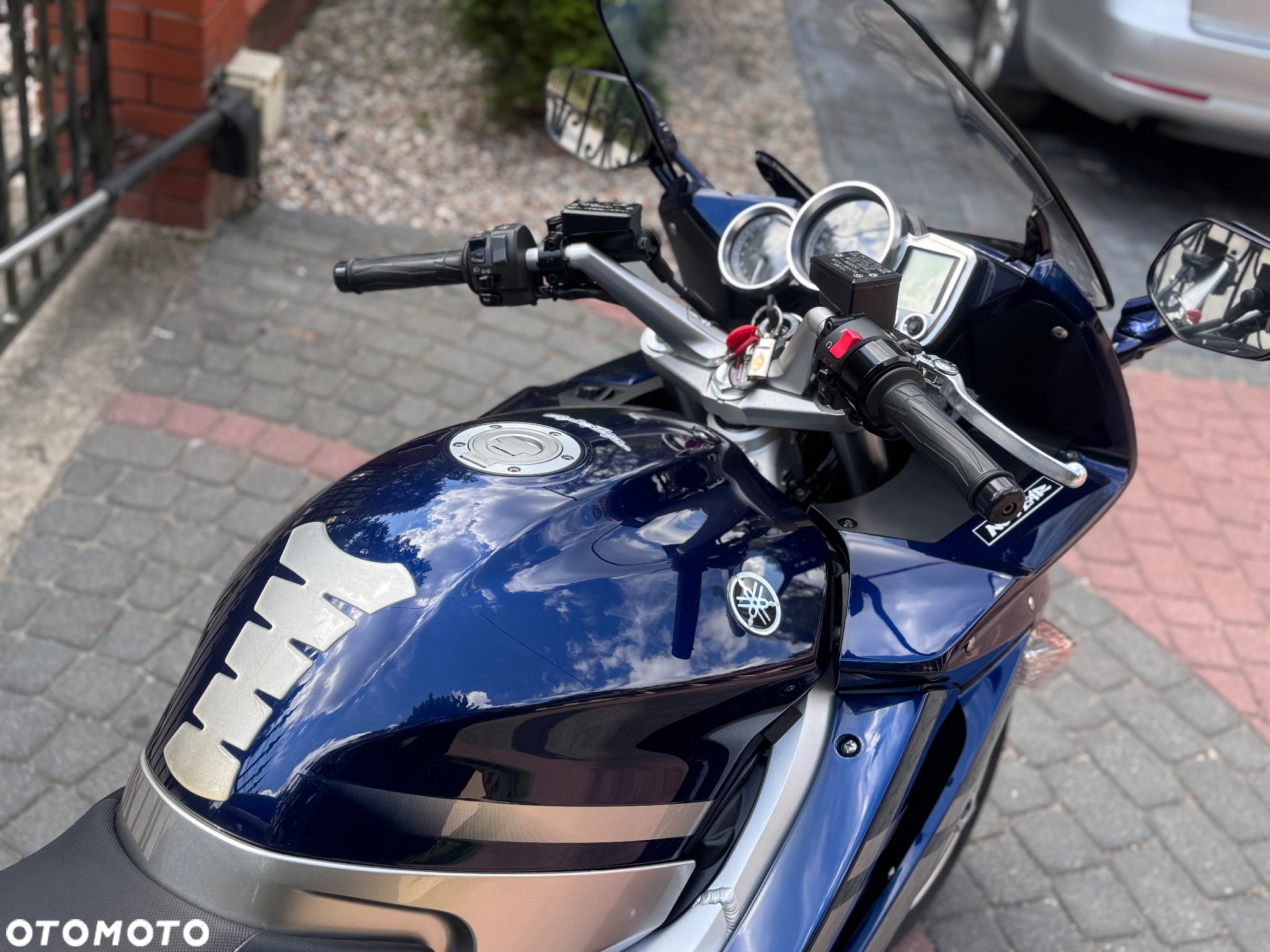 Yamaha FJR - 13