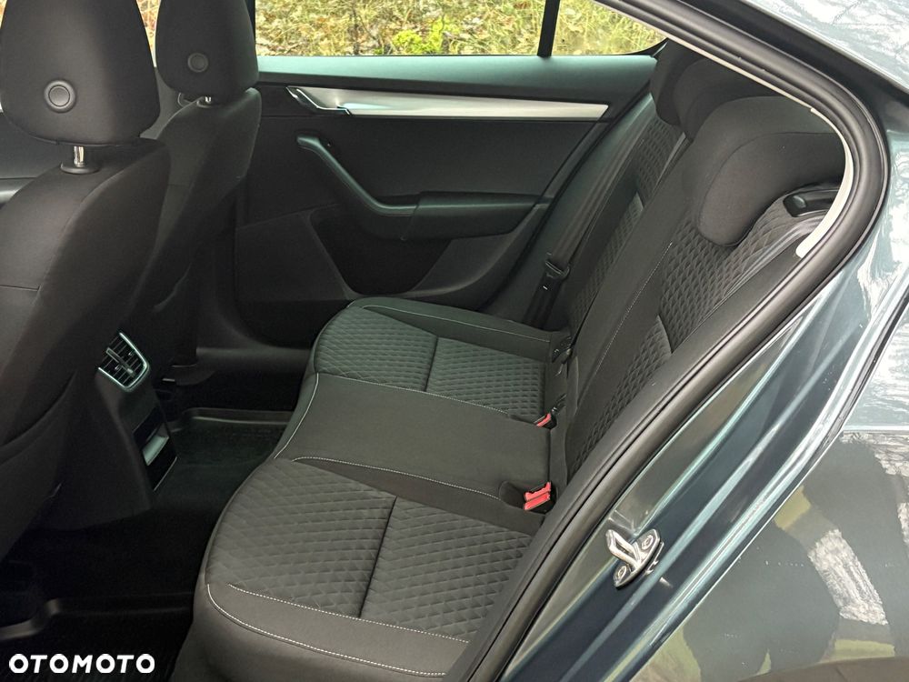 Skoda Octavia 1.4 TSI Drive - 16