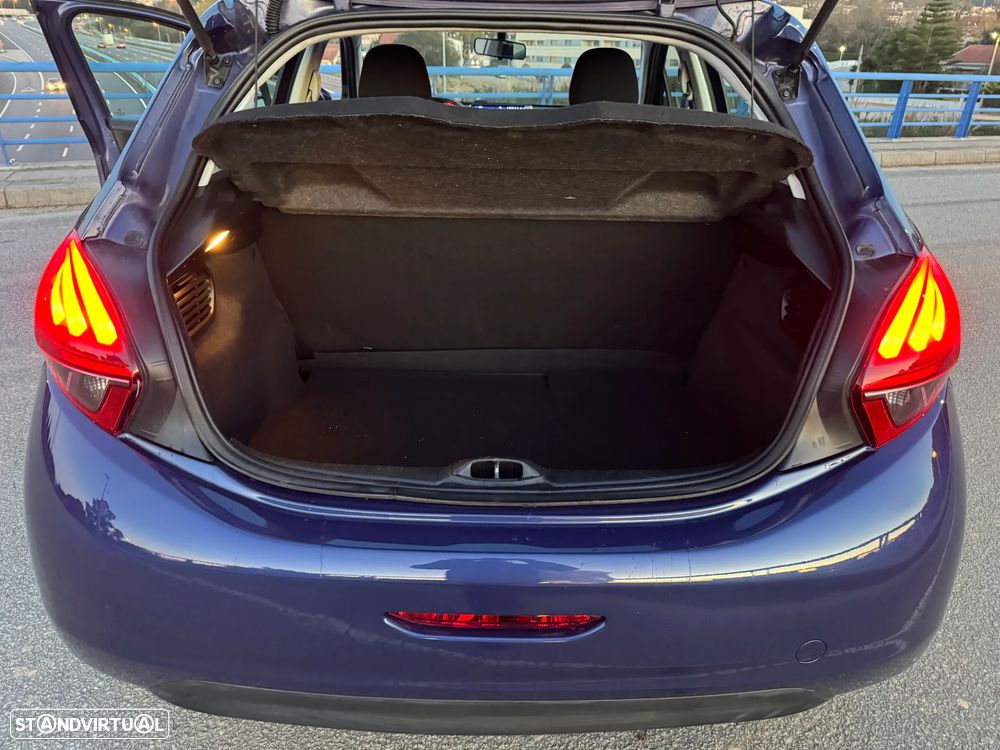 Peugeot 208 PureTech 68 Like - 24