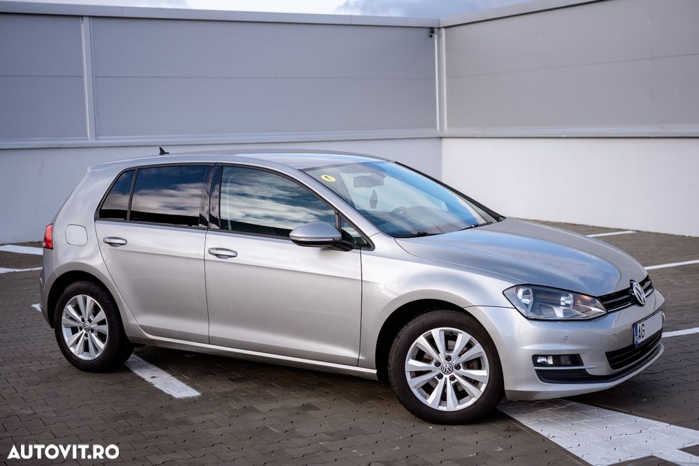 Volkswagen Golf 1.6 TDI BlueMotion Technology DSG Comfortline - 23