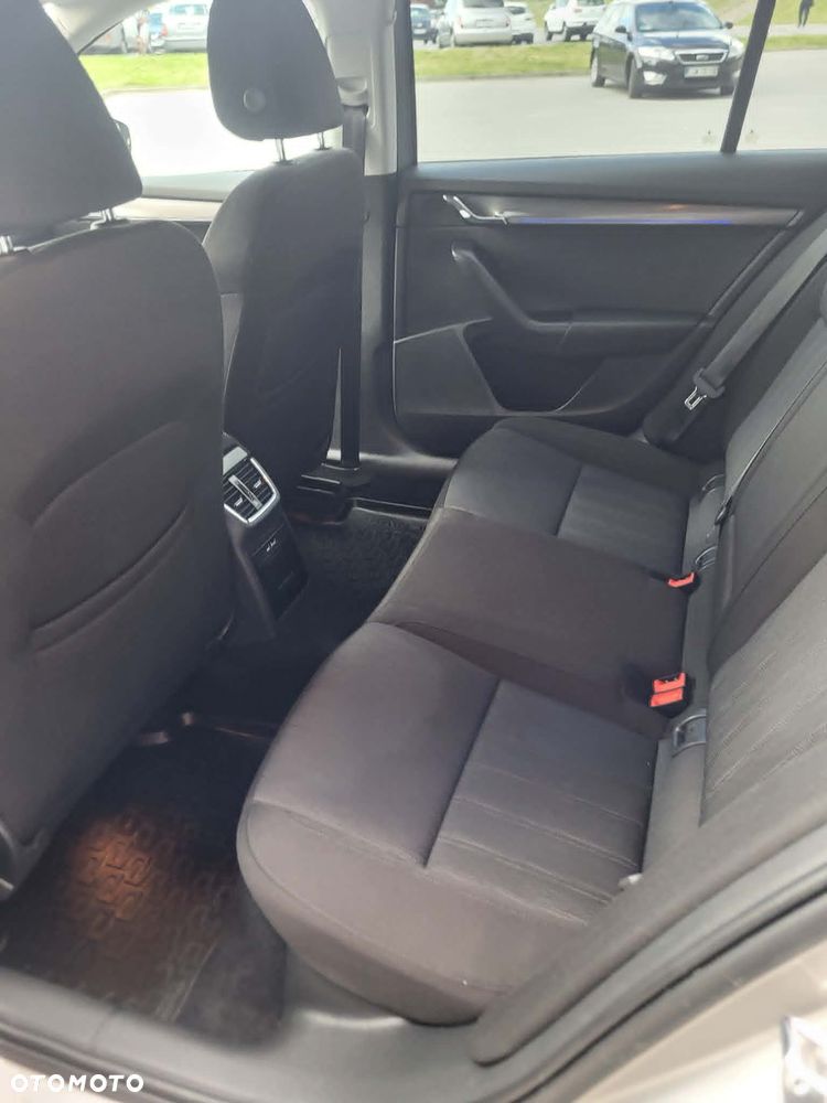Skoda Octavia 1.4 TSI DSG Style - 12