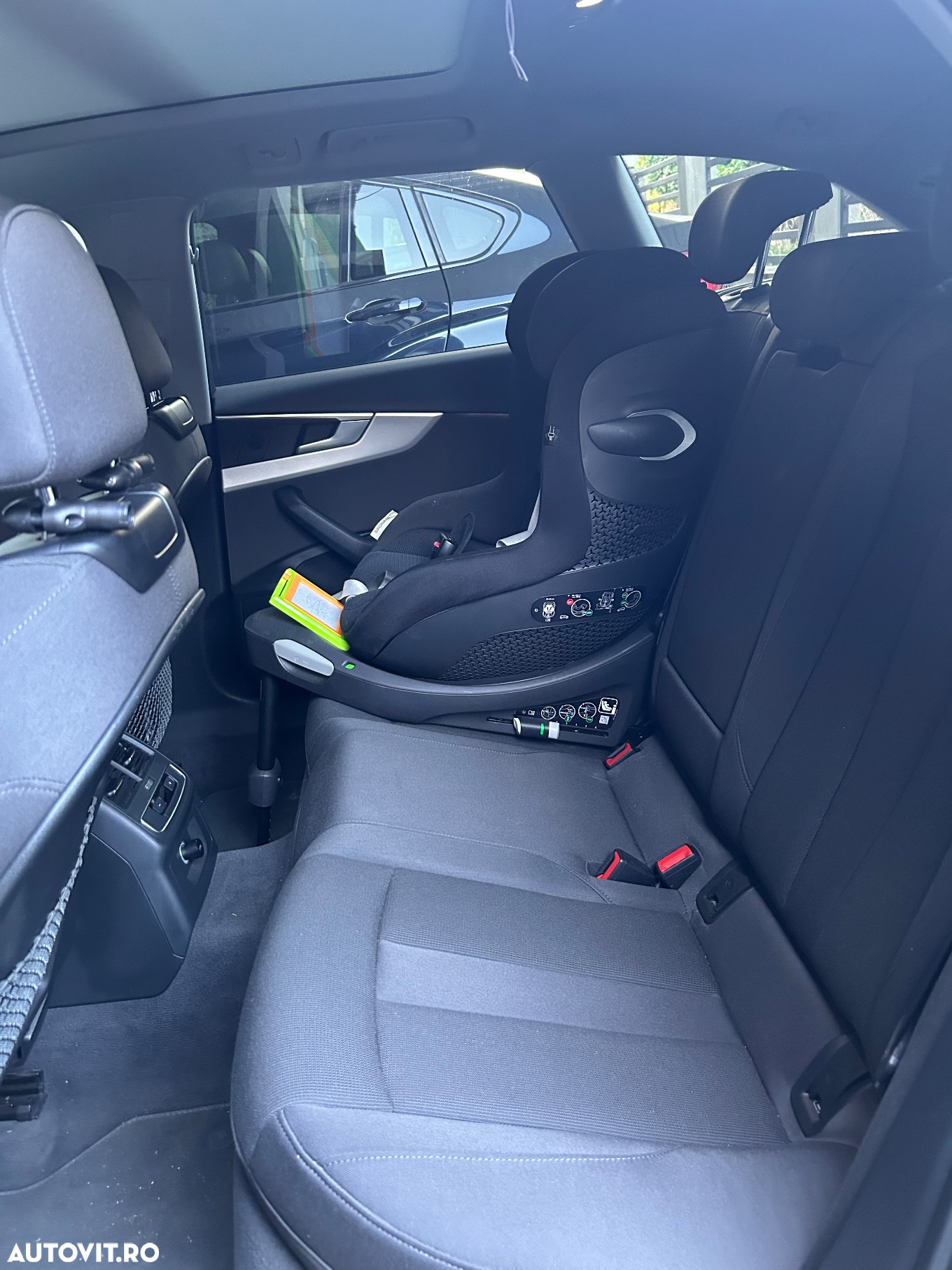 Audi A4 Avant 2.0 TDI ultra S tronic Sport - 10