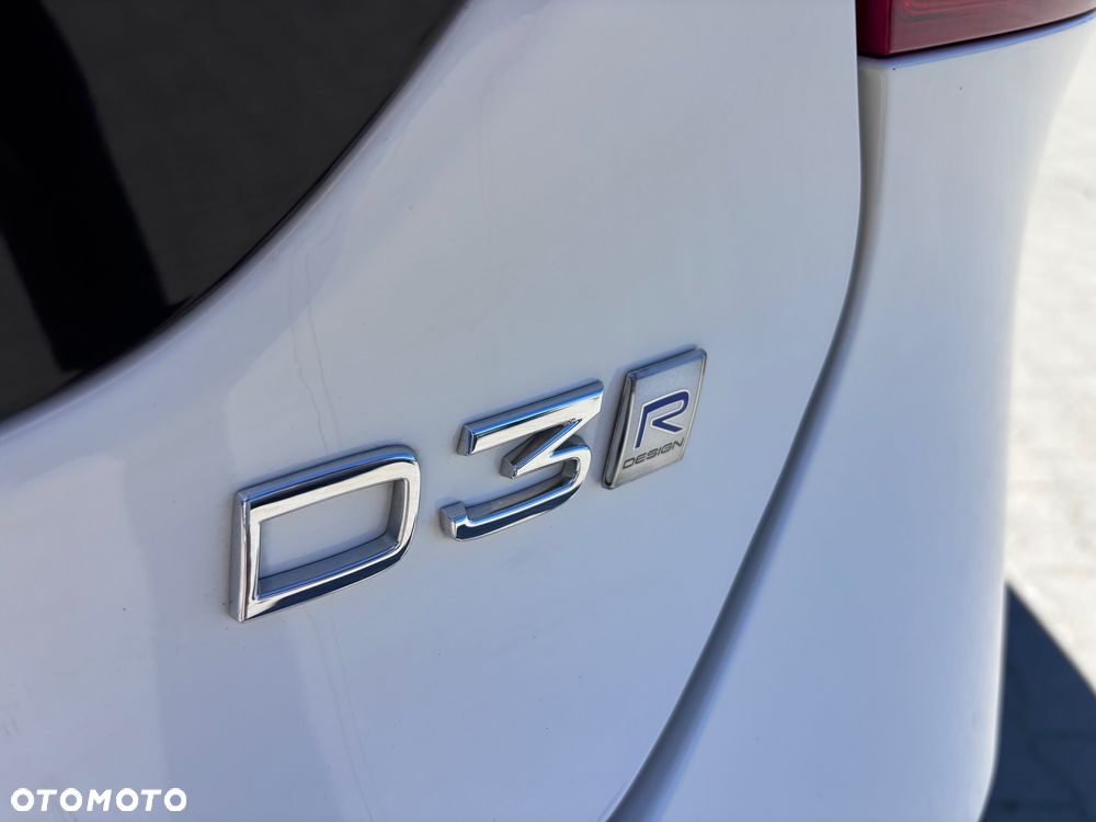 Volvo V40 D3 Geartronic RDesign - 31