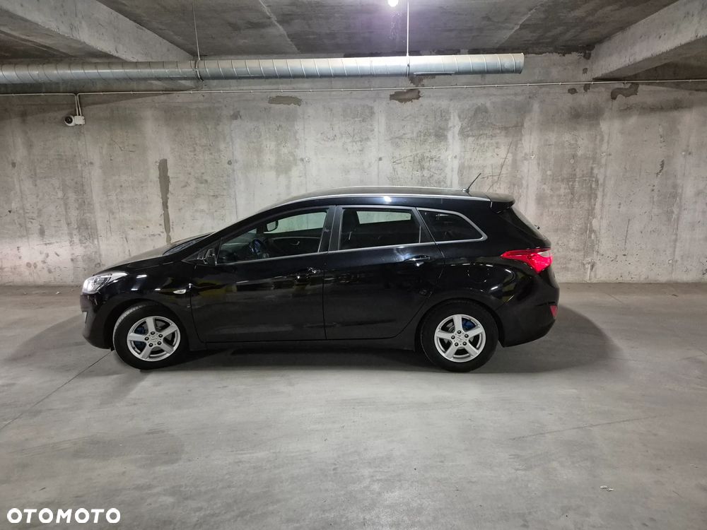 Hyundai i30 1.6 CRDi Comfort - 25