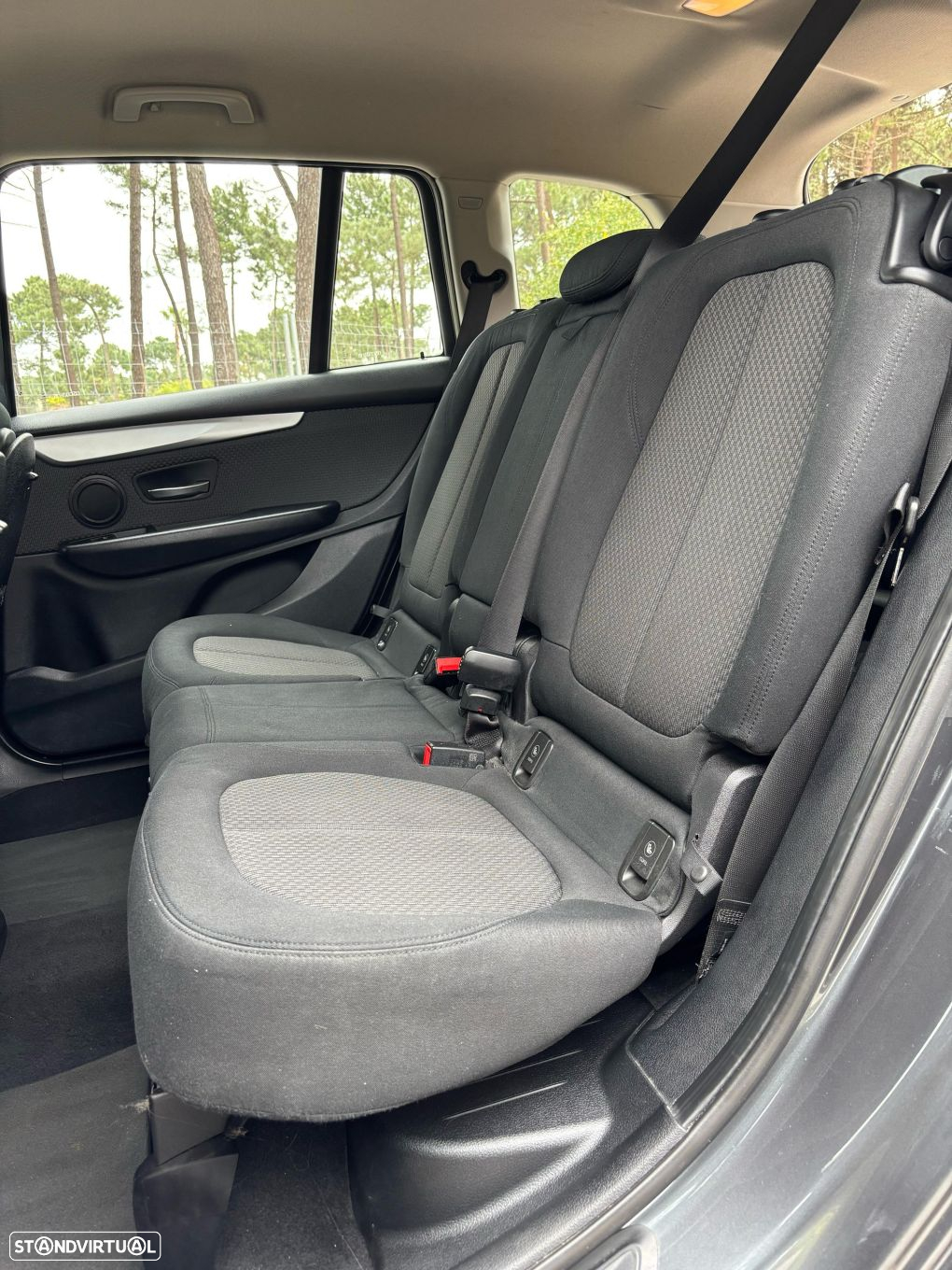 BMW 216 Gran Tourer d - 14