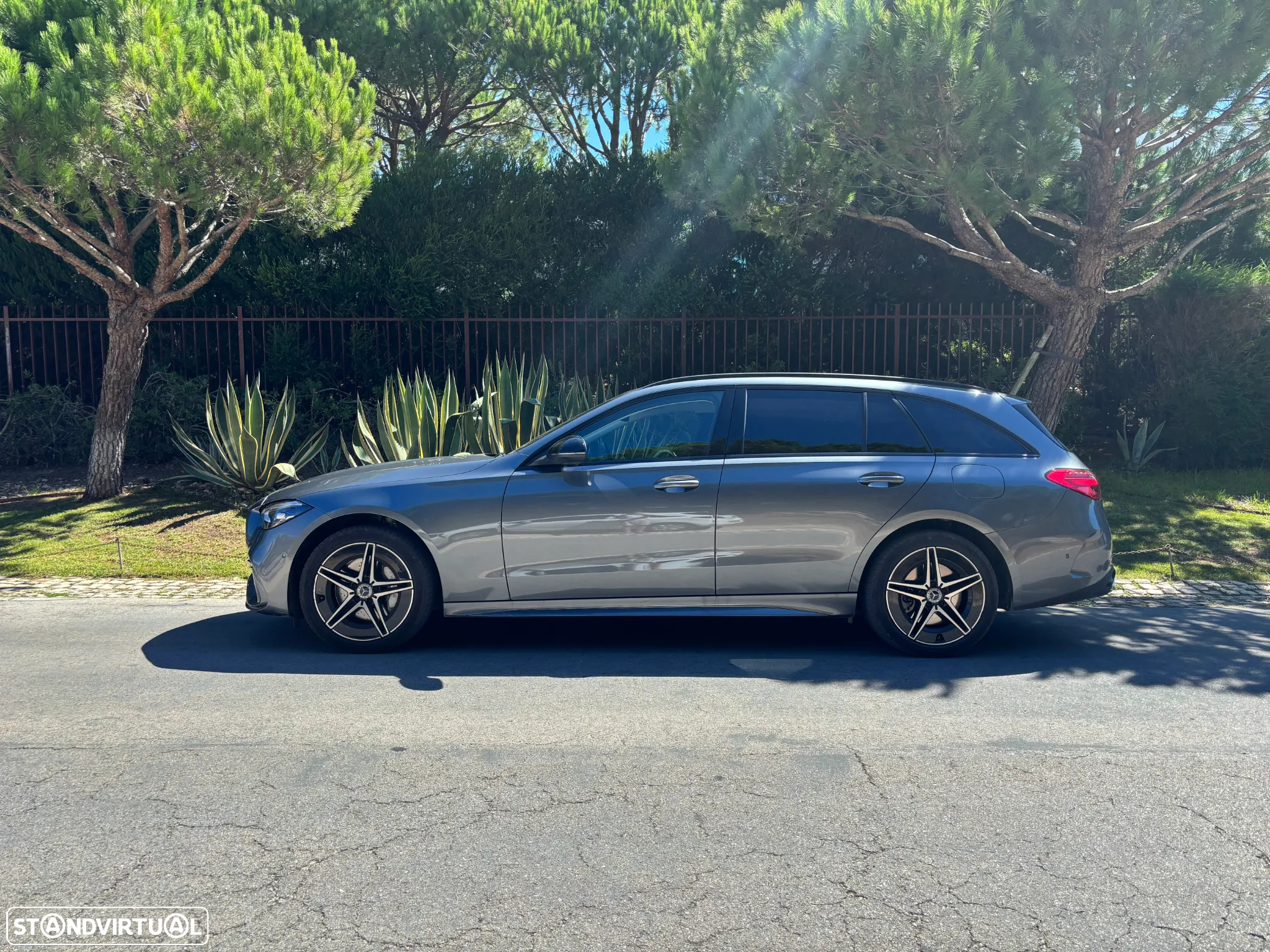 Mercedes-Benz C 300 e AMG Line - 3