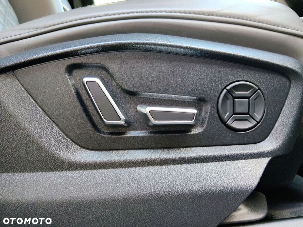 Audi SQ8 TFSI Quattro Tiptronic - 35