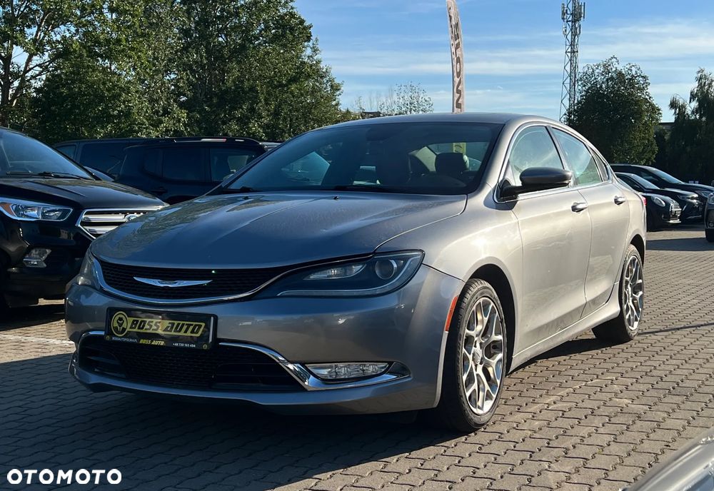 Chrysler 200 - 4