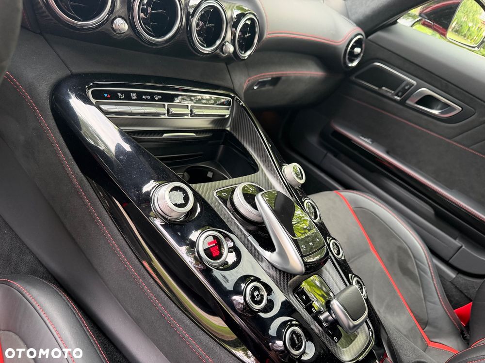 Mercedes-Benz AMG GT - 16