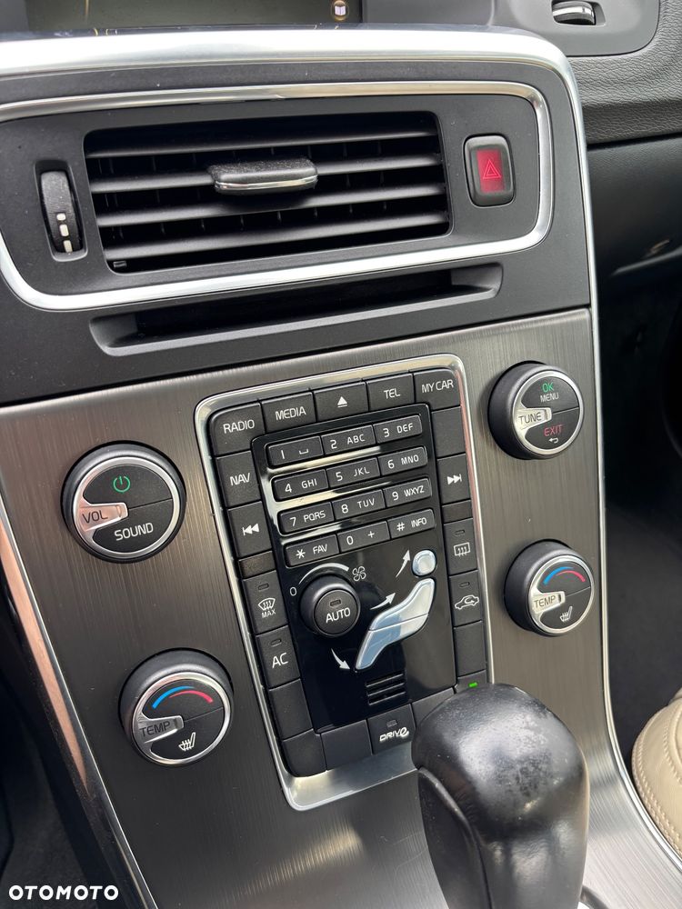 Volvo S60 D3 Geartronic Momentum - 14