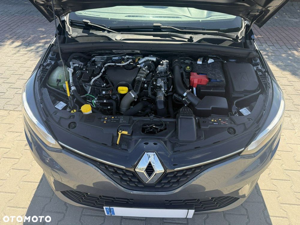 Renault Clio - 10