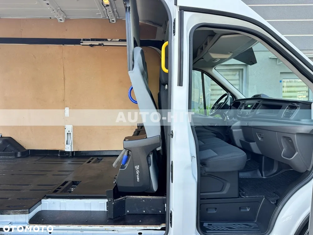 Ford Transit - 18