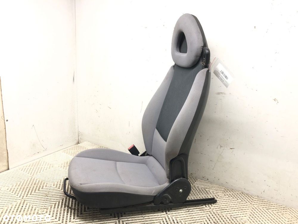 FOTEL LEWY PRZÓD  SMART FORTWO coupe (450) 2004 - 2007 0.7 (450.330) 37 kW [50 KM] benzyna 2004 - - 7