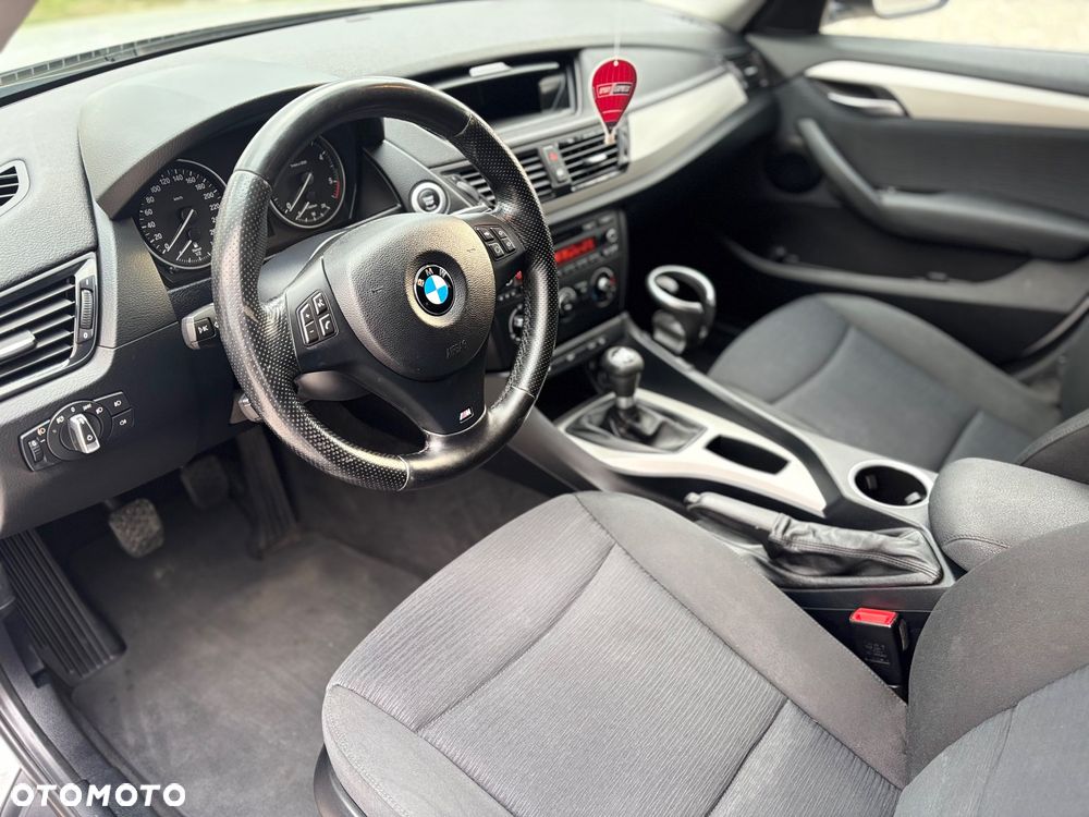 BMW X1 sDrive16d Sport Line - 38