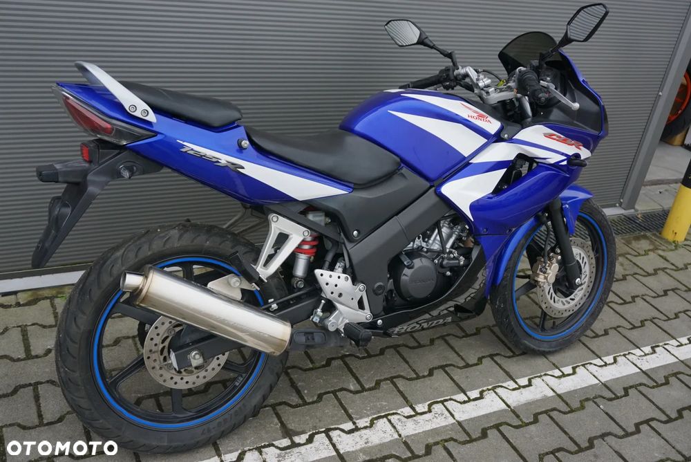 Honda CBR - 3