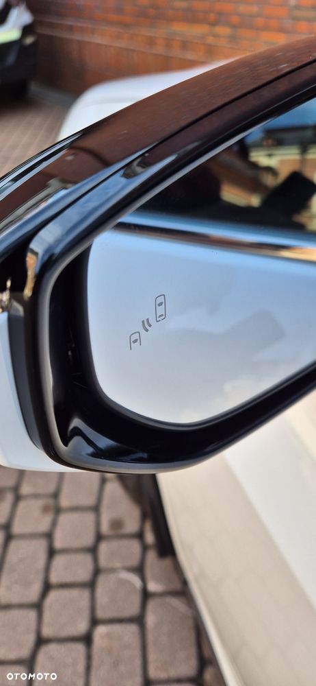 Lexus UX - 17