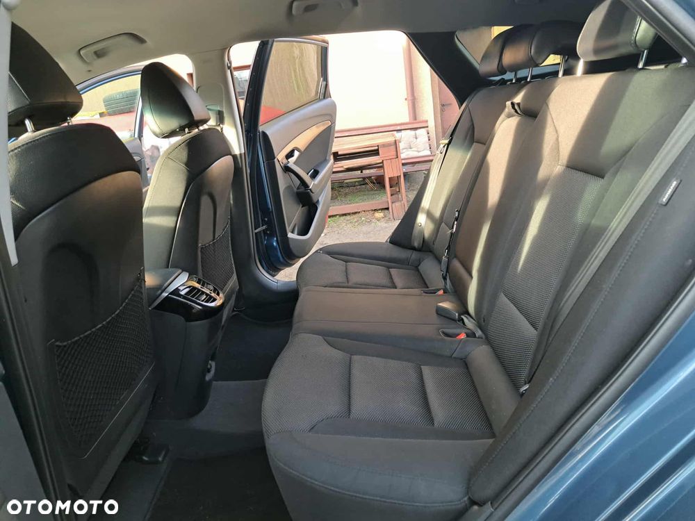 Hyundai i40 1.7 CRDi Comfort + - 13