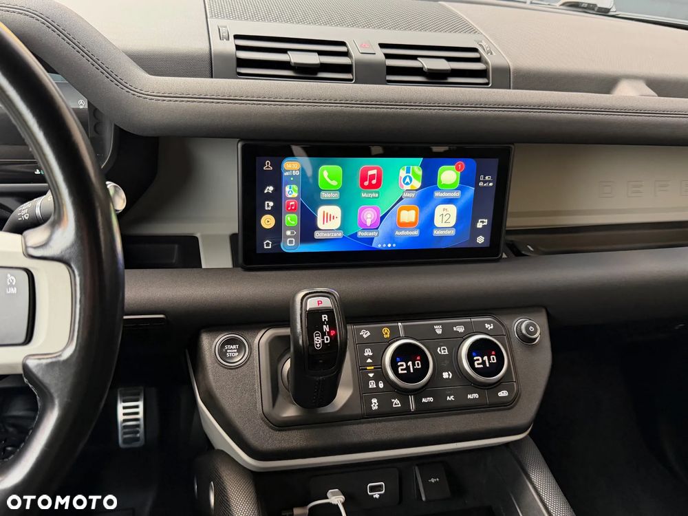 Land Rover Defender 110 D250 X-Dynamic S - 27