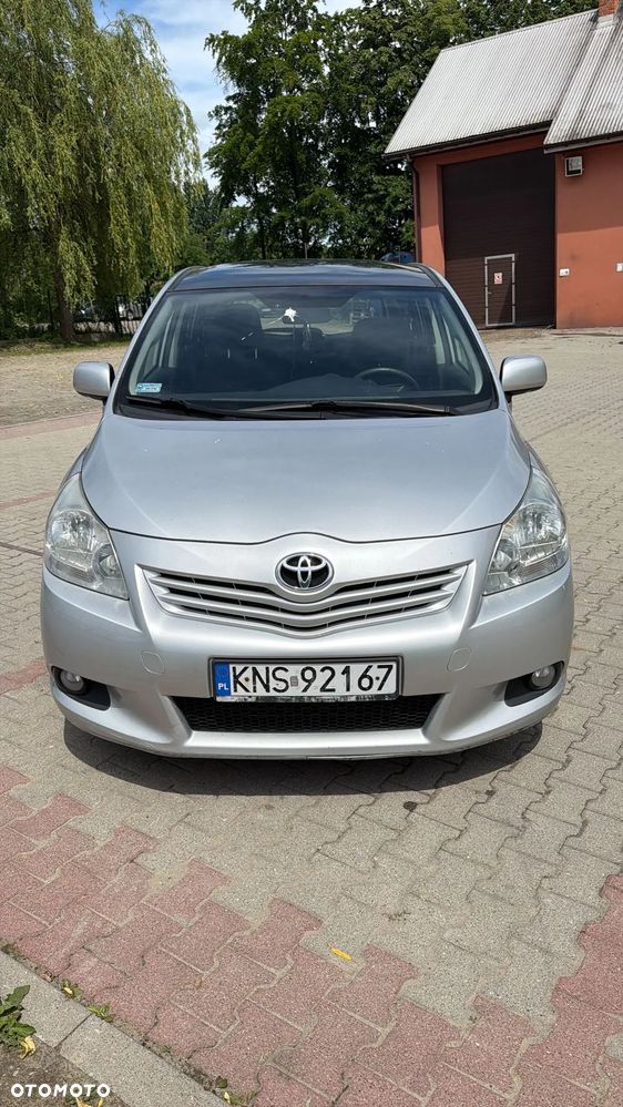 Toyota Verso 2.0 D-4D - 10