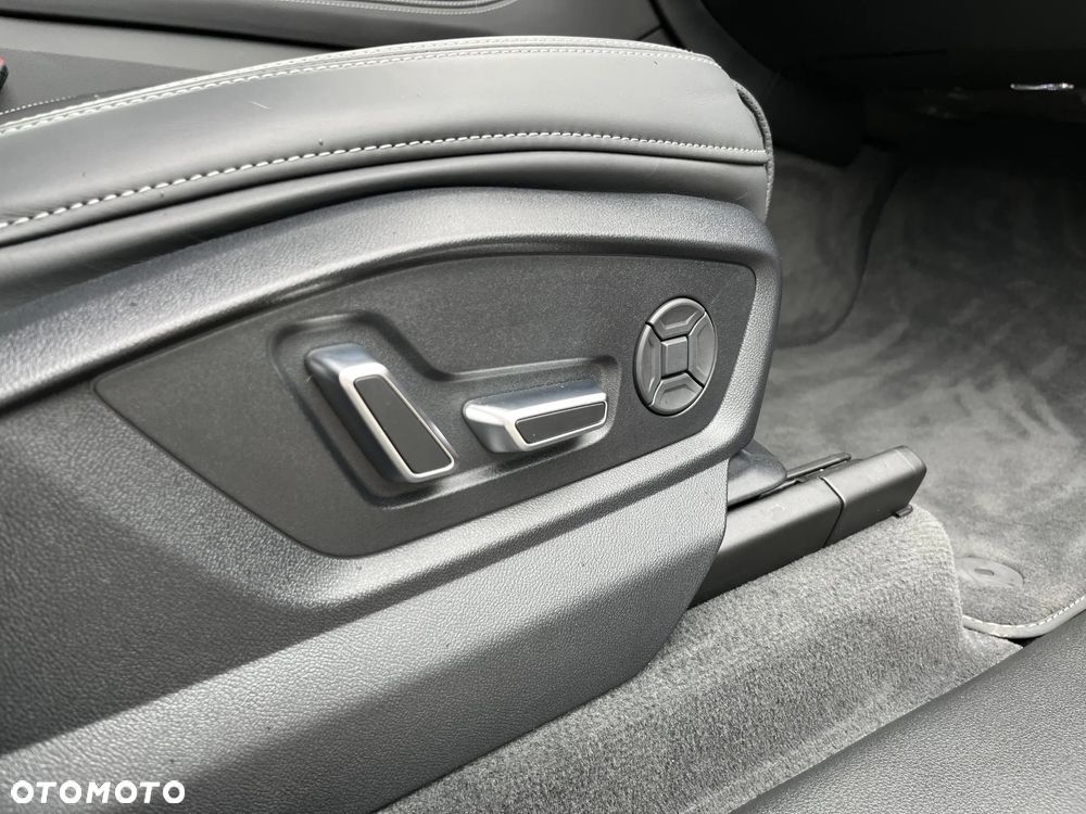 Audi Q8 - 15