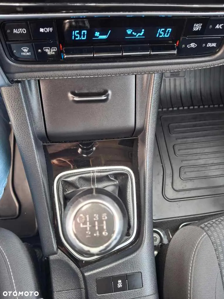 Toyota Corolla 1.6 Active - 17