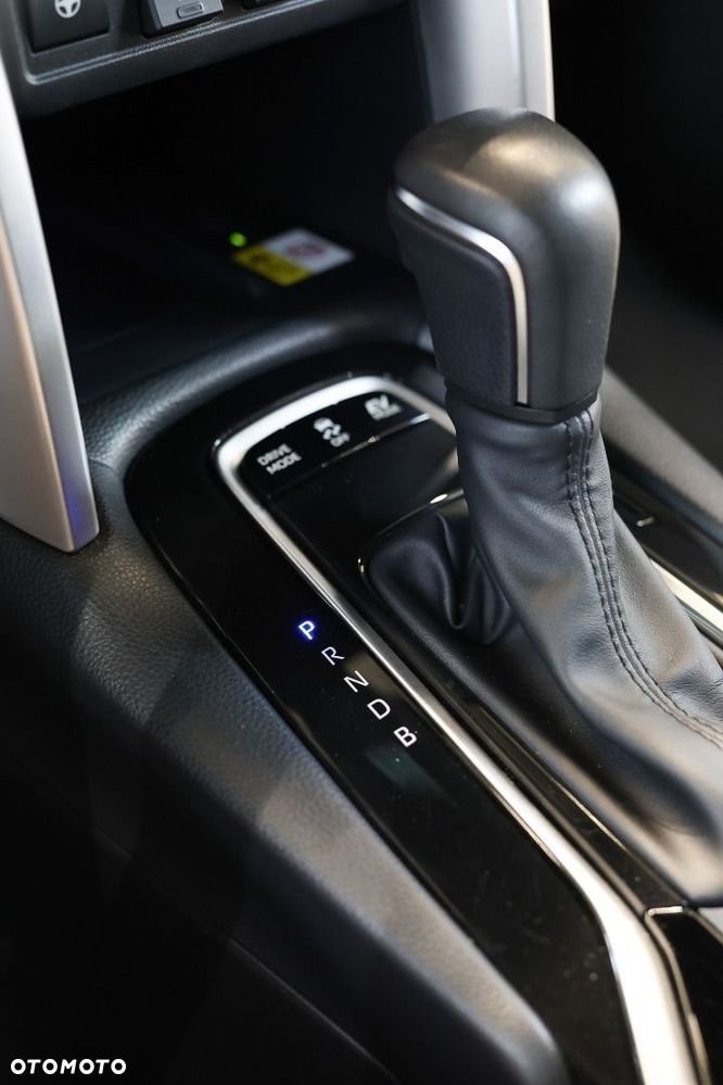 Toyota Corolla Cross - 19