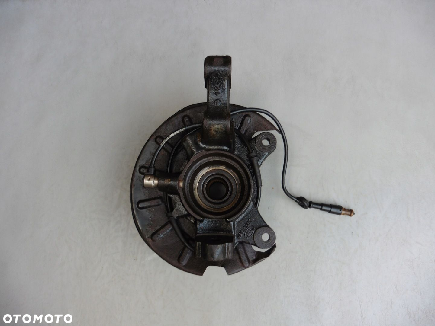 ZWROTNICA PIASTA PRAWY PRZÓD LAND ROVER FREELANDER I 1,8i 2,0 TD - 2