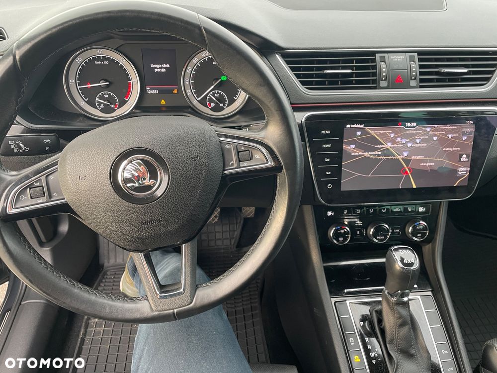 Skoda Superb 2.0 TDI 4x4 DSG L&K - 14