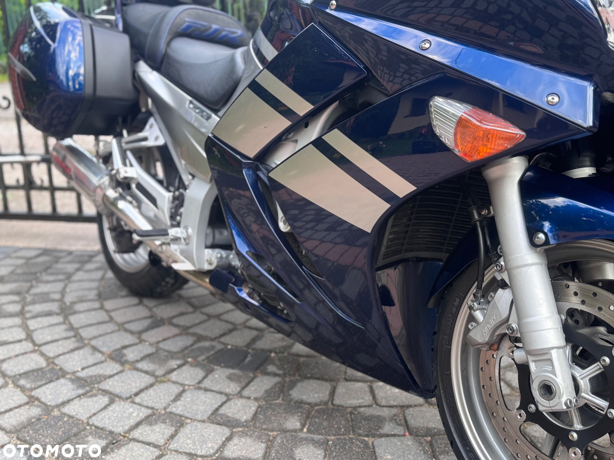 Yamaha FJR - 12