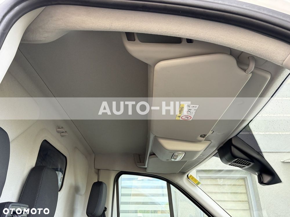 Ford Transit - 23