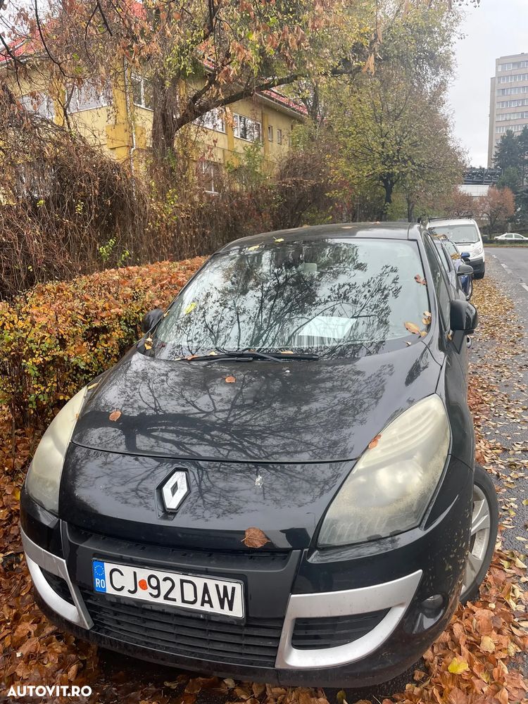 Renault Scenic - 1