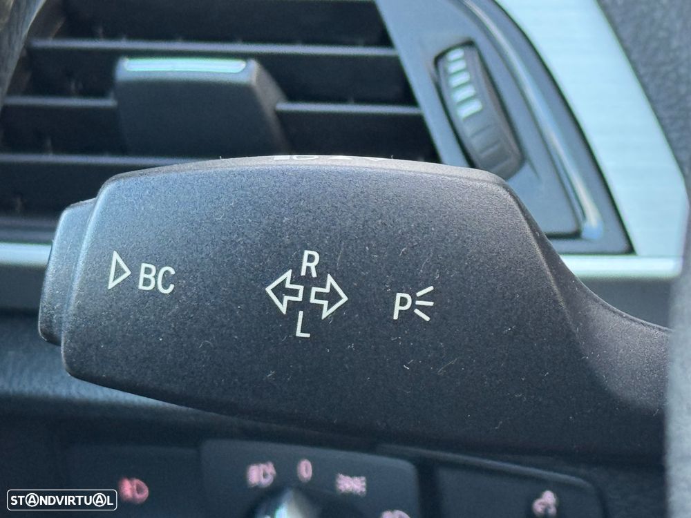 BMW 220 d Cabrio Line Luxury Auto - 28