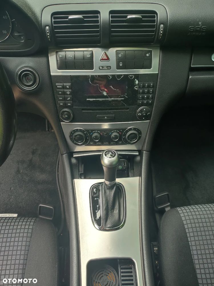 Mercedes-Benz Klasa C 220 CDI Sportcoupe Automatik - 36