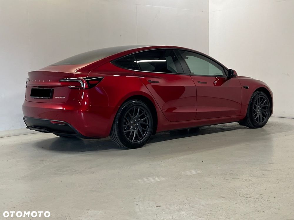 Tesla Model 3 - 9