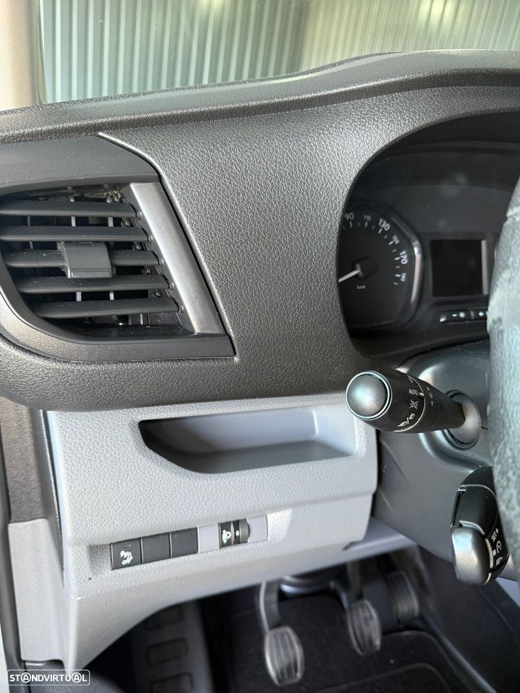 Citroën Jumpy 1.6 BlueHDi M - 12