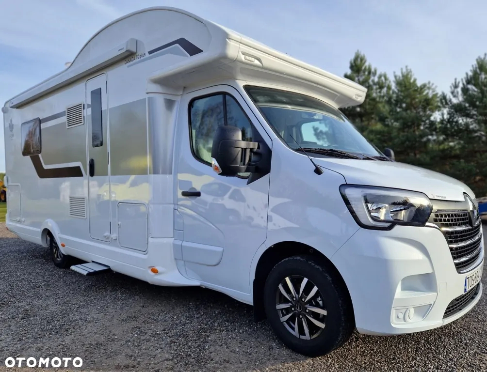 Renault Kamper PółIntegra AHORN TQplus Queensbed Jak nowy! 9000km! FV23% - 18