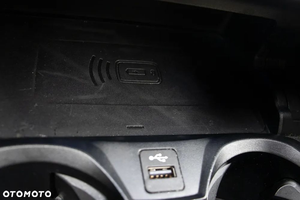 BMW Seria 3 320d xDrive M Sport Sport - 24